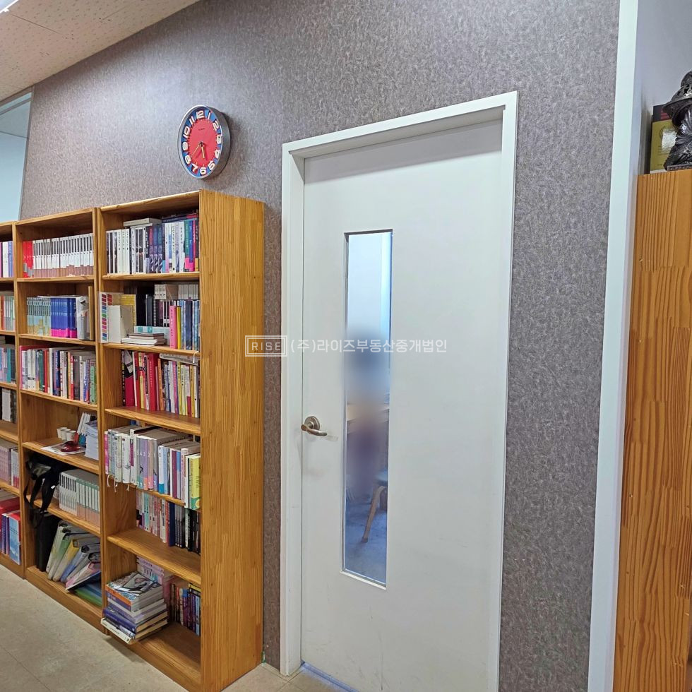 서울 마포구 동교동 RiSE 시설비 X 룸2개, 홍대역 도보4분, 에어컨3대 싱크대O 테라스 월세 매물번호 13486 사진 16