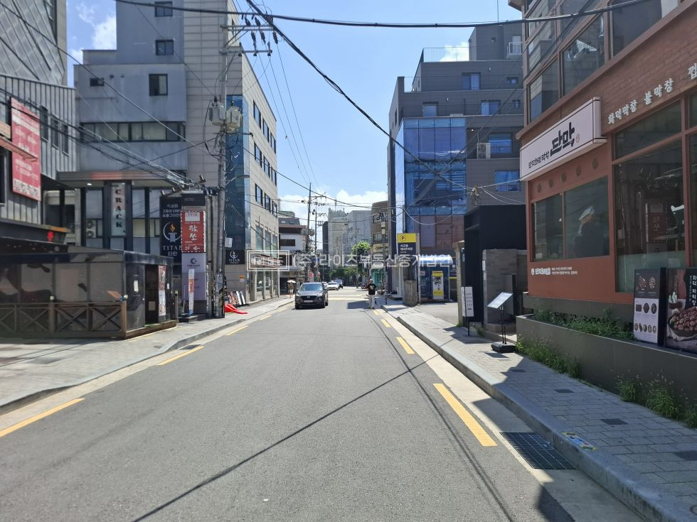 서울 마포구 서교동 RiSE 젠틀몬스터 솔내길 레드로드 라인 통임대 월세 매물번호 13481 사진 4
