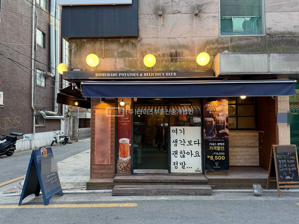 서울 마포구 서교동 RISE 코너 1F_ 감성적 무드로 매출 만드는 공간 월세 매물번호 12314 사진 1