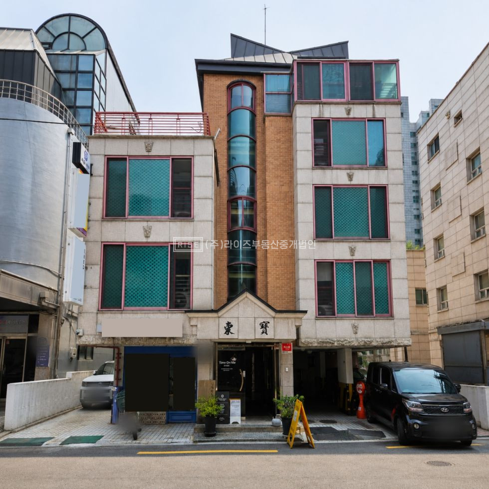 서울 마포구 서교동 RiSE 홍대역 역세권, 대로변과 가까우면서도 프라이빗한 공간 월세 매물번호 13328 사진 1
