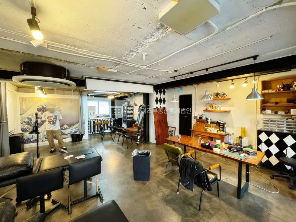 서울 마포구 서교동 합정역 도보 5분 역세권 가성비 좋은 사무실 월세 매물번호 11092 사진 2