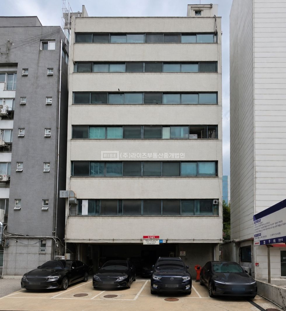 서울 마포구 동교동 RiSE 홍대역 역세권, 기둥없는 반듯한 구조, 개방감 좋은 공간 월세 매물번호 11191 사진 6