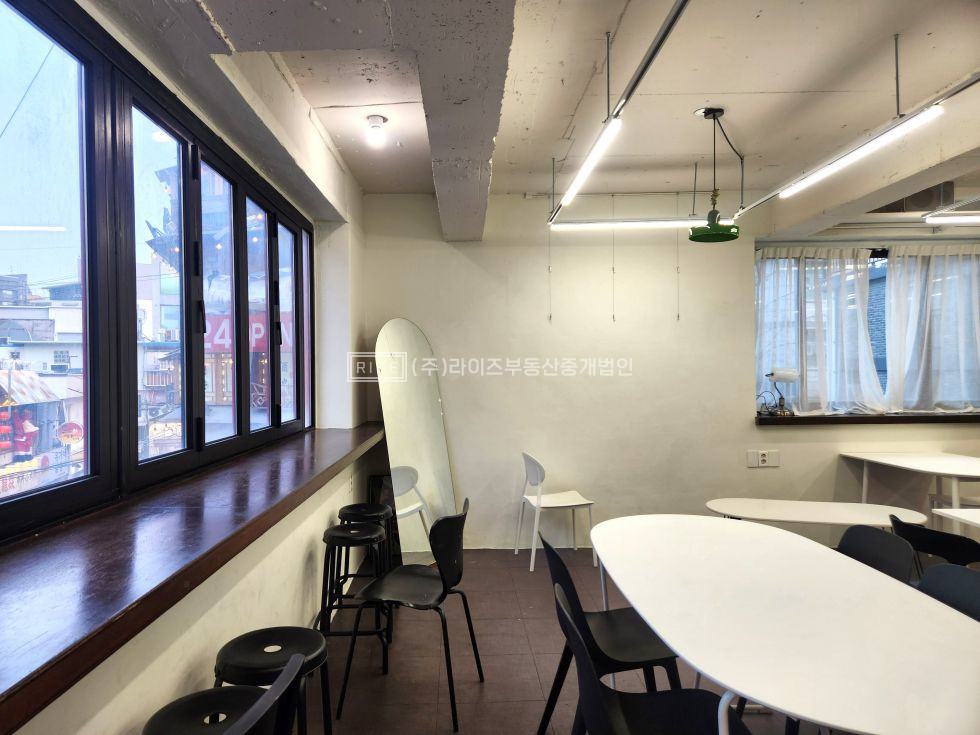 서울 마포구 서교동 RISE 홍대먹자메인, 초가성비 공간, 양도양수 가능 월세 매물번호 12365 사진 5