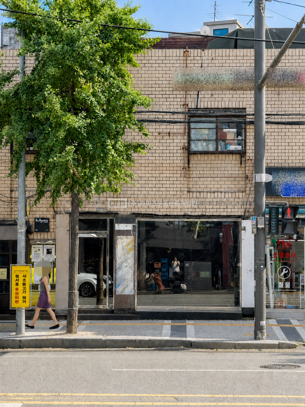 서울 마포구 합정동 RiSE 러프한 질감. 느낌 좋은 대로변 무권리 공간. 월세 매물번호 13267 사진 2