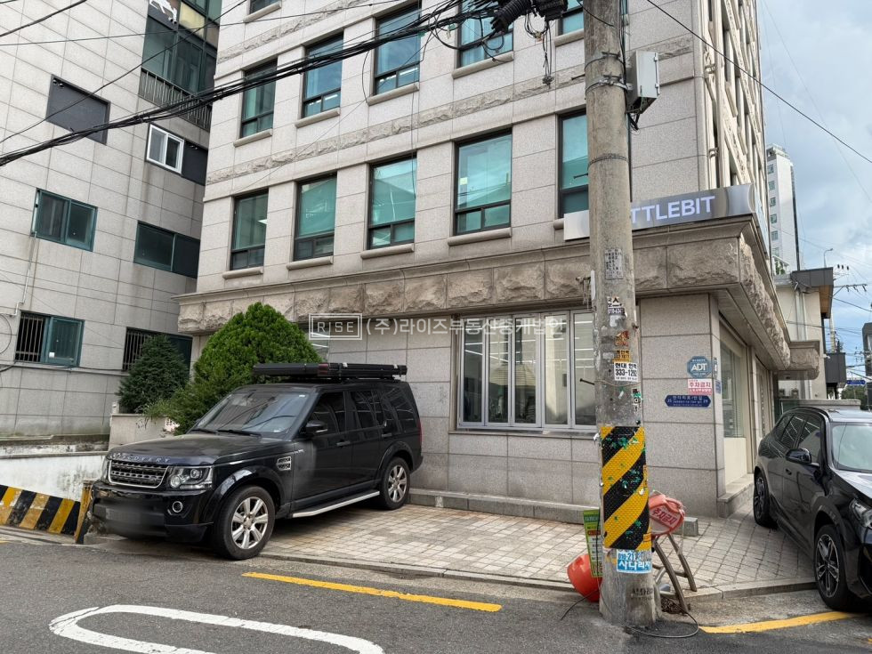 서울 마포구 서교동 RiSE 주차 2대, 합정역 도보3분, 룸 3개, 깔끔하고 감각적인 공간 월세 매물번호 13449 사진 20