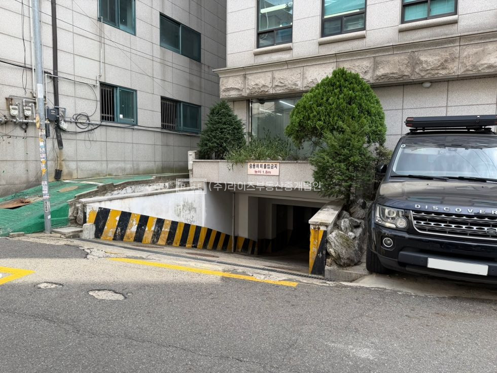 서울 마포구 서교동 RiSE 주차 2대, 합정역 도보3분, 룸 3개, 깔끔하고 감각적인 공간 월세 매물번호 13449 사진 21