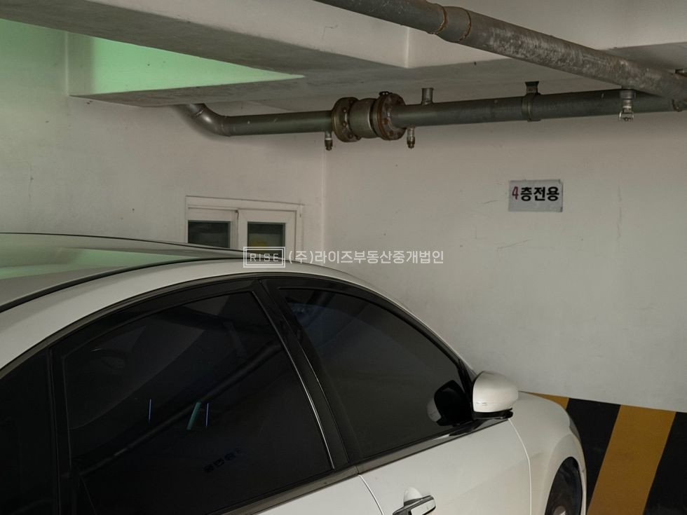 서울 마포구 서교동 RiSE 주차 2대, 합정역 도보3분, 룸 3개, 깔끔하고 감각적인 공간 월세 매물번호 13449 사진 22