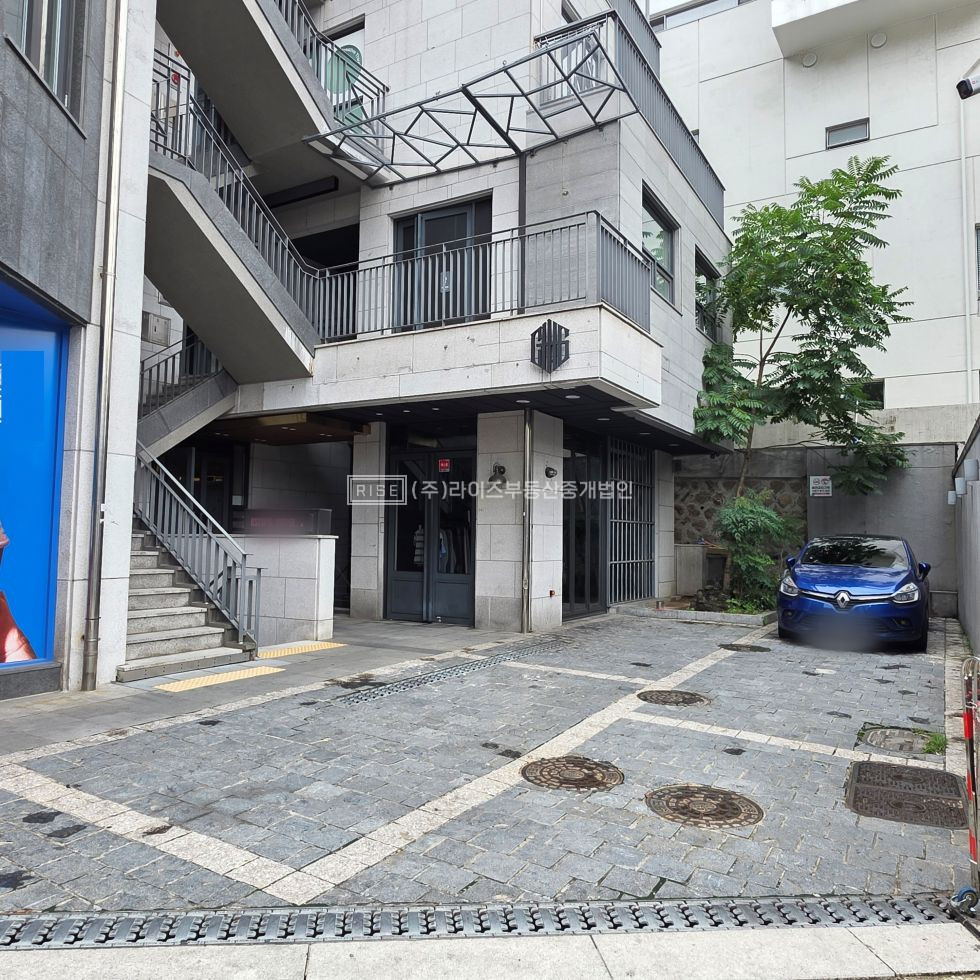 서울 마포구 서교동 RiSE 권리금 X, 패션거리 인근, 홍대역 도보 7분, 깔끔한 공간 월세 매물번호 11616 사진 5