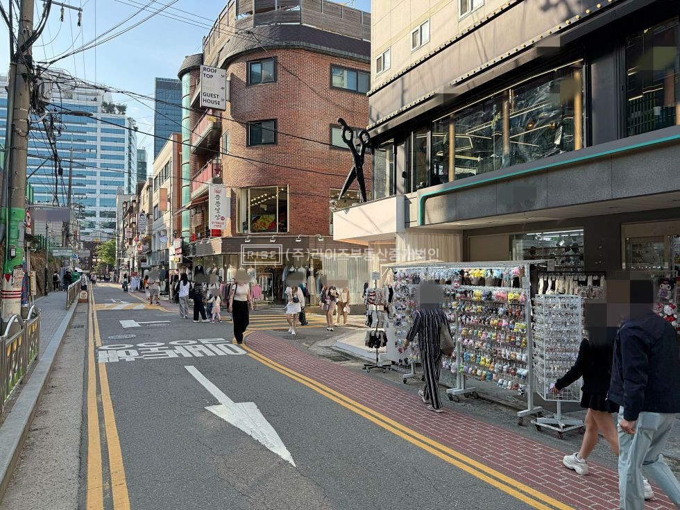 서울 마포구 서교동 RISE 홍대 패션거리 메인 입지. 리테일 최적 구조. 월세 매물번호 12809 사진 2