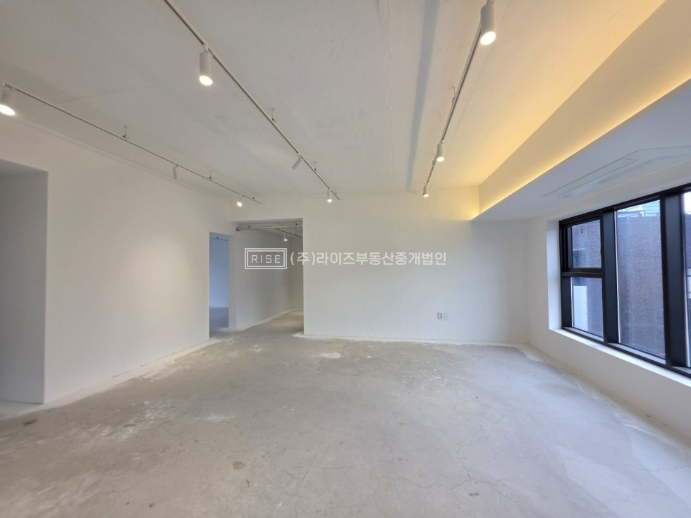 서울 마포구 서교동 홍대메인상권 신축급 올근생 건물 매매 매물번호 13439 사진 6