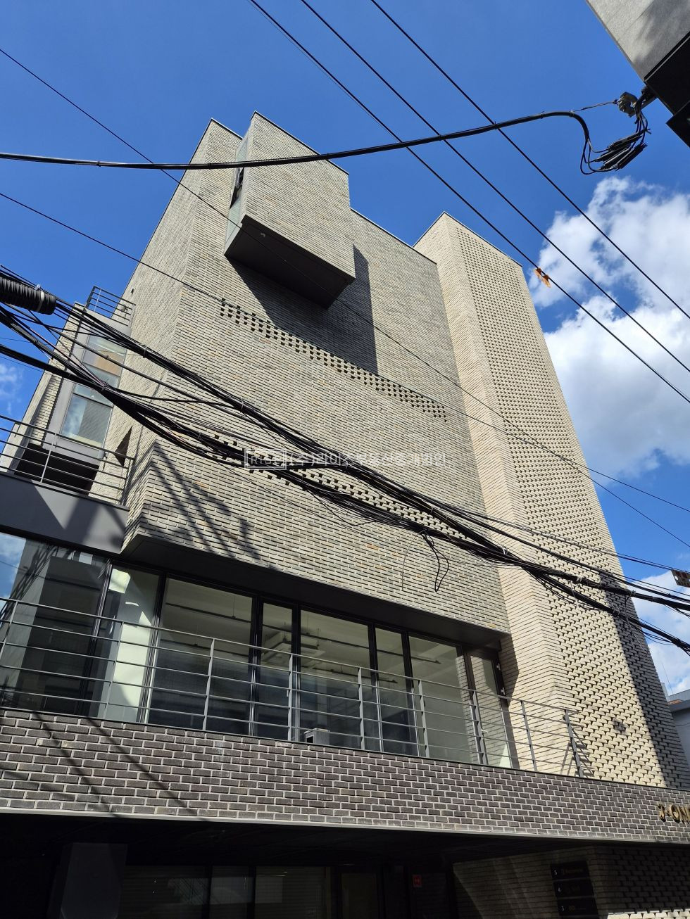 서울 마포구 서교동 RISE 합정역 신축급 내부룸완비 주차가능 구분화장실 월세 매물번호 12389 사진 11