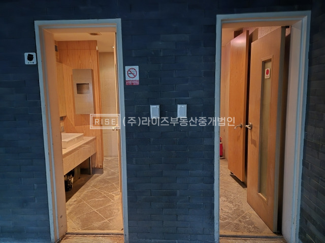 서울 마포구 서교동 홍대 레드로드 라인 구조좋은 무권리 상가 월세 매물번호 11124 사진 10