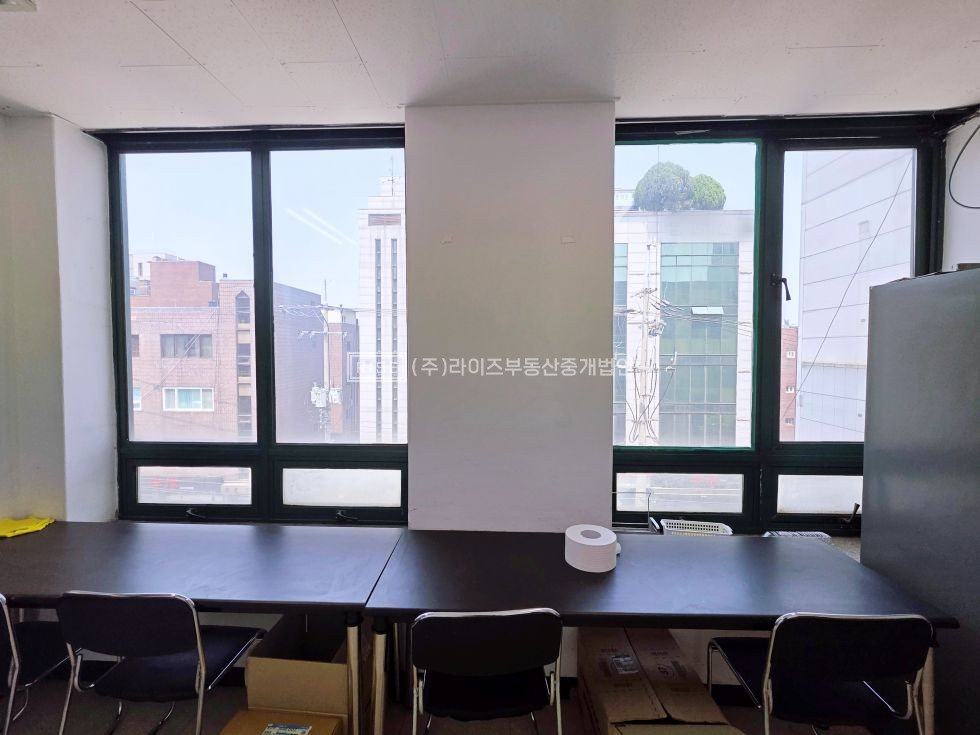 서울 마포구 서교동 RiSE 합정역 도보5분, 관리 잘되는 대로변 오피스, 룸 2개 월세 매물번호 13154 사진 6
