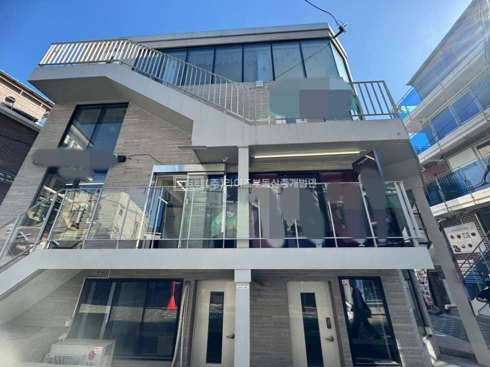 서울 마포구 연남동 연남동 미로길 중심부 코너 반지층 상가 월세 매물번호 10661 사진 1