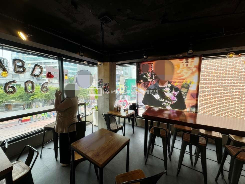 서울 마포구 서교동 홍대 레드로드 메인 상가 월세 매물번호 10775 사진 7