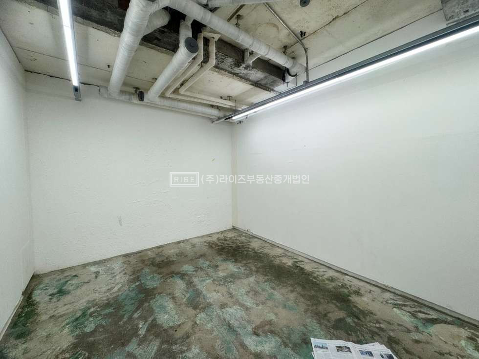 서울 마포구 서교동 합정역 도보 3분 초역세권 솔내길 인근 상가 월세 매물번호 10824 사진 5