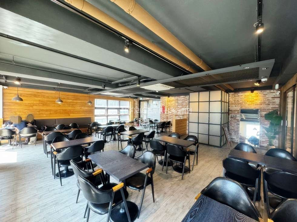 서울 마포구 서교동 홍대레드로드 초입 상가 월세 매물번호 10734 사진 6