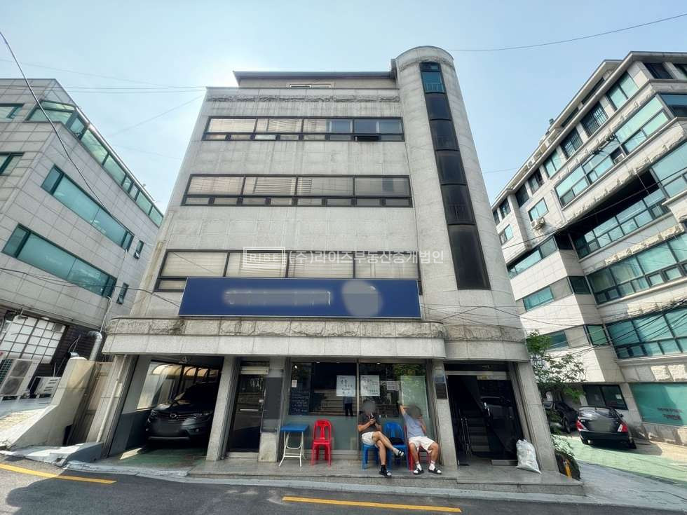 서울 마포구 서교동 합정역 도보 3분 초역세권 지층 상가 월세 매물번호 10856 사진 1