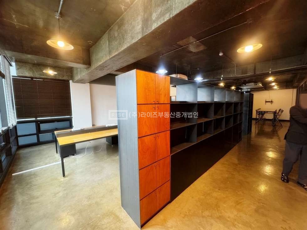 서울 마포구 상수동 눈앞에 펼쳐지는 탁트인 한강뷰 사무실 월세 매물번호 10918 사진 4