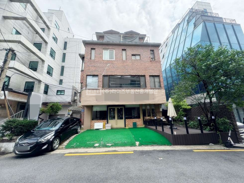 서울 마포구 서교동 홍대입구역 합정역 역세권 연층 사무실 월세 매물번호 10929 사진 1
