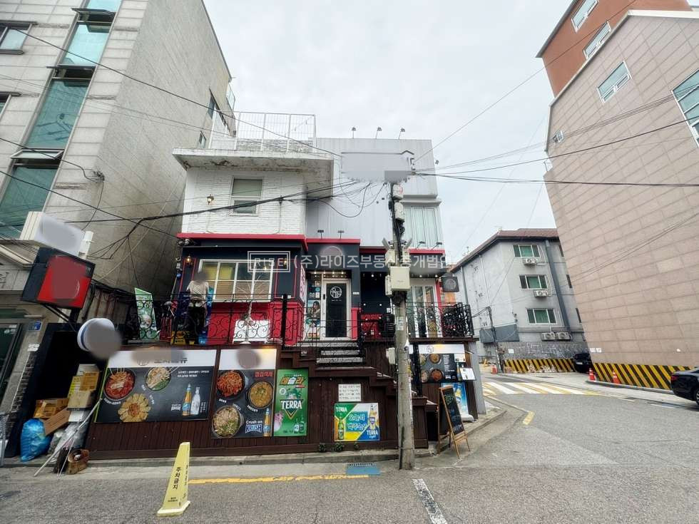 서울 마포구 서교동 합정역 역세권 테라스 상가 월세 매물번호 10954 사진 1