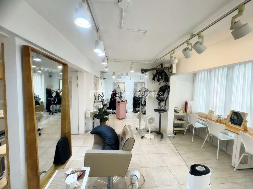 서울 마포구 서교동 합정역 역세권 테라스 상가 월세 매물번호 10954 사진 3