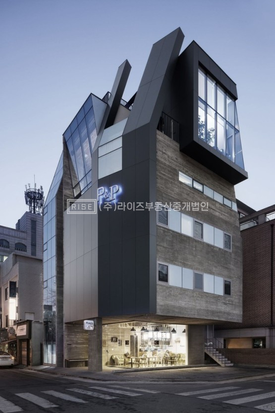 서울 서대문구 연희동 대형 병원 건물매매 매매 매물번호 10972 사진 1