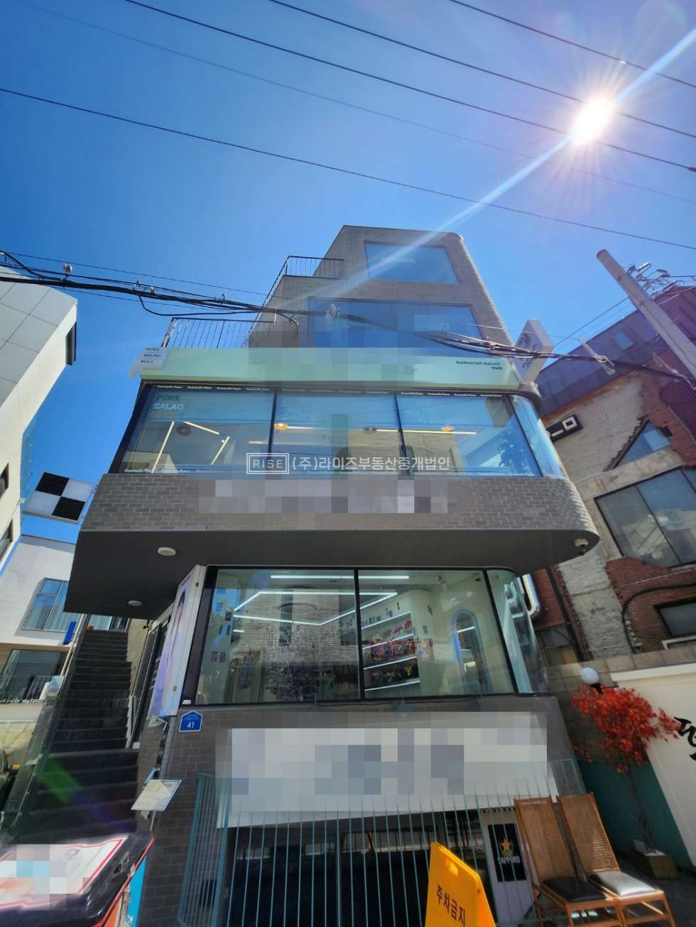 서울 마포구 연남동 연남동 미로길 메인거리 신축 무권리 월세 매물번호 10987 사진 1