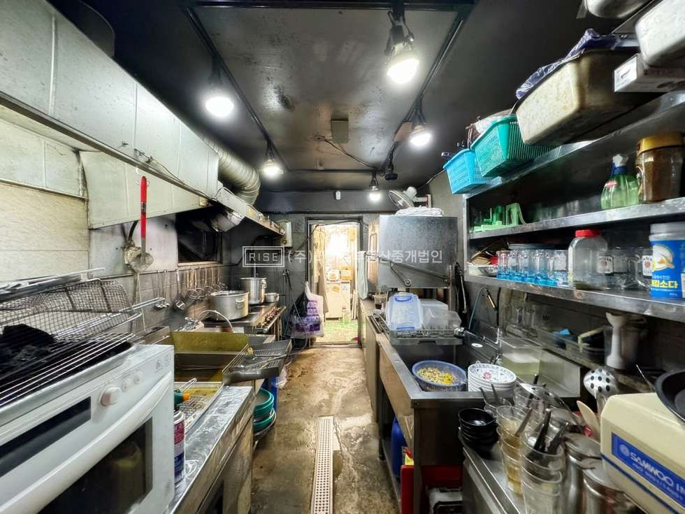 서울 마포구 서교동 망원역 도보 3분 초역세권 가성비 1층 상가 월세 매물번호 11035 사진 8