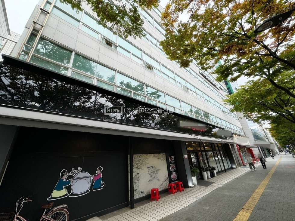 서울 마포구 성산동 C동 망원역 마포구청역 더블 역세권 구조좋은 대형 사무실 월세 매물번호 11059 사진 1