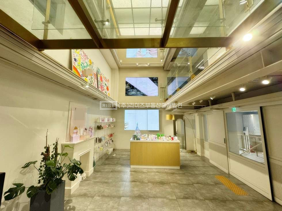 서울 마포구 상수동 상수역 초역세권 내외부 컨디션 너무좋은 통임대 사무실 월세 매물번호 11125 사진 2