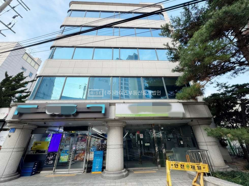 서울 마포구 창전동 홍대입구역 역세권 대로변 구조좋은 가성비 사무실 월세 매물번호 11151 사진 1