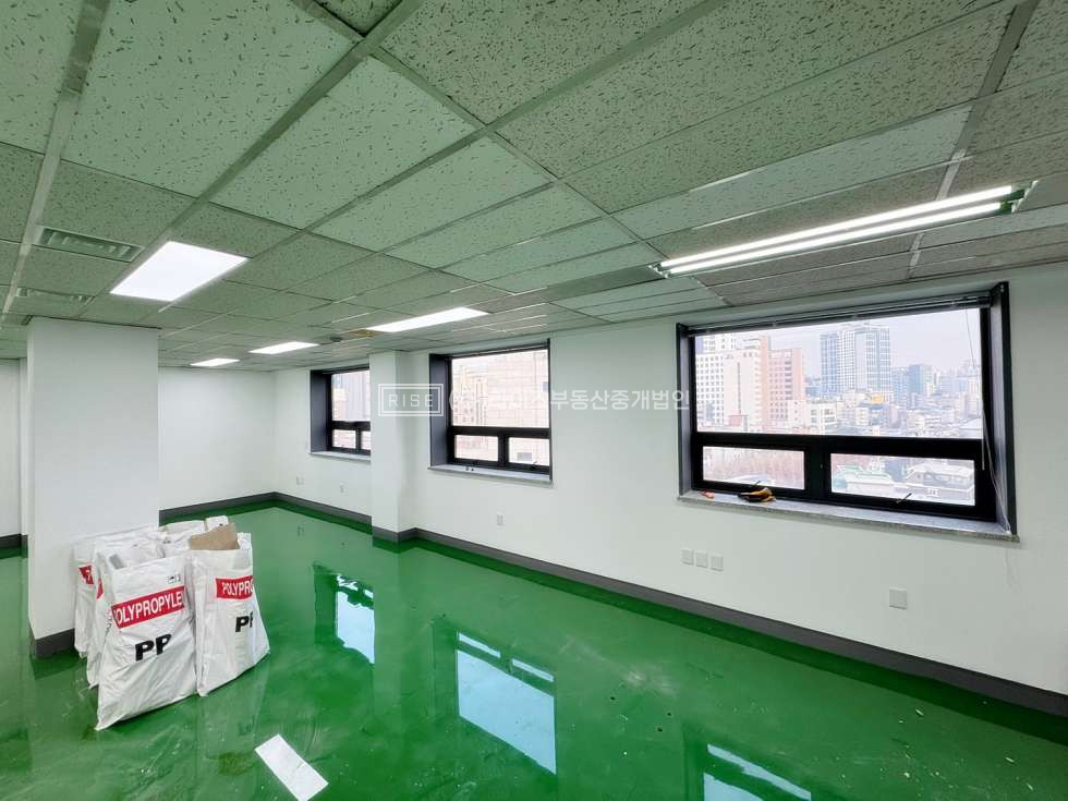서울 마포구 창전동 홍대입구역 역세권 대로변 구조좋은 가성비 사무실 월세 매물번호 11151 사진 5