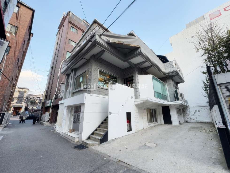 서울 마포구 합정동 합정역 초역세권 주차좋고 내부 깔끔한 통임대 사무실 월세 매물번호 11155 사진 1