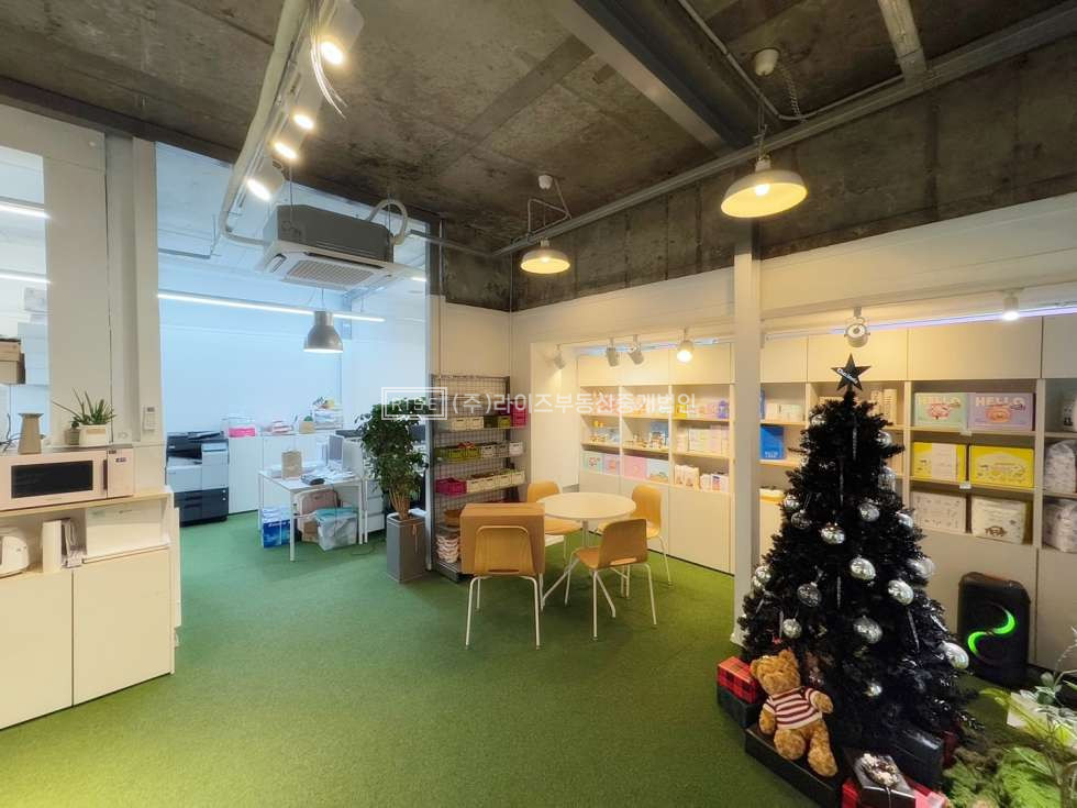 서울 마포구 합정동 합정역 초역세권 주차좋고 내부 깔끔한 통임대 사무실 월세 매물번호 11155 사진 2