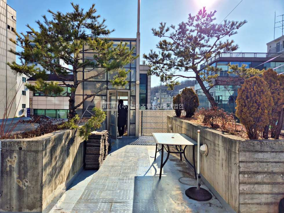 서울 마포구 성산동 <임대> [성산] 개성있는 디자인 주택 통임대 월세 매물번호 11176 사진 2