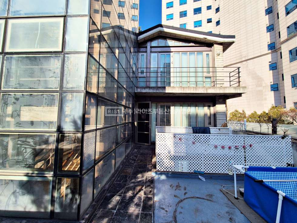 서울 마포구 성산동 <임대> [성산] 개성있는 디자인 주택 통임대 월세 매물번호 11176 사진 10