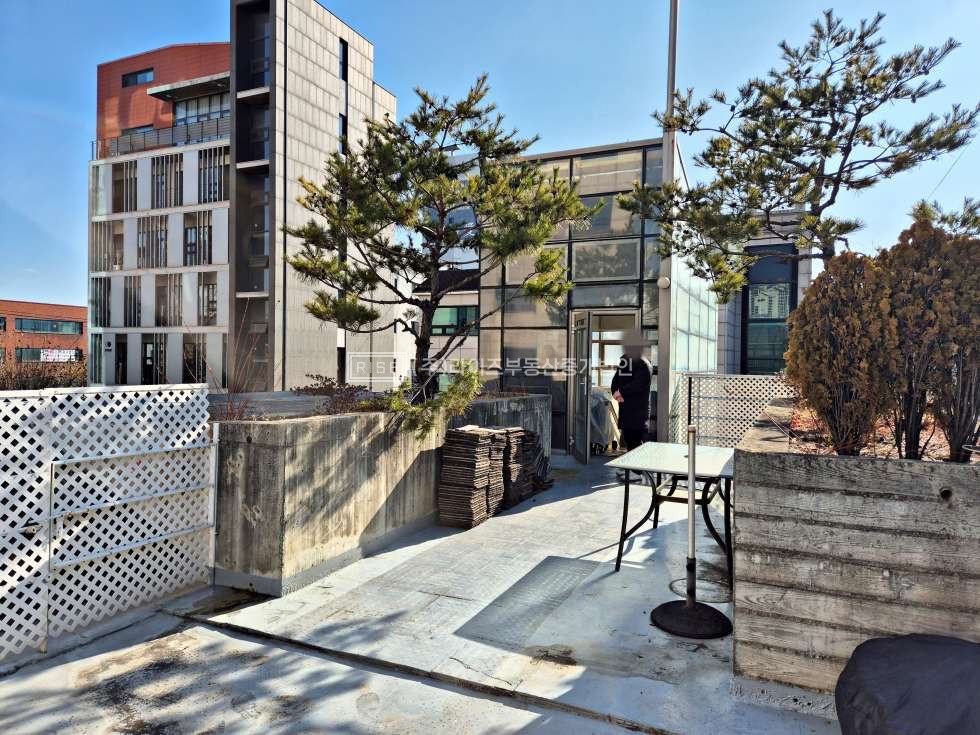 서울 마포구 성산동 <임대> [성산] 개성있는 디자인 주택 통임대 월세 매물번호 11176 사진 12