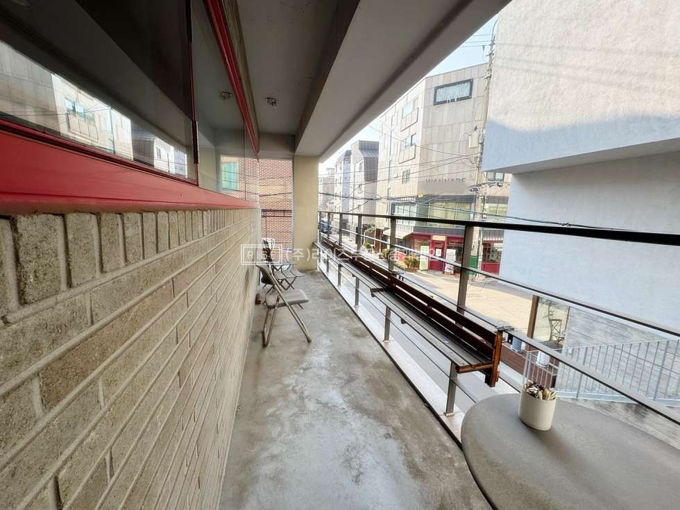 서울 마포구 서교동 합정역 망원역 더블역세권 컨디션 좋고 테라스있는 사무실 월세 매물번호 11211 사진 7