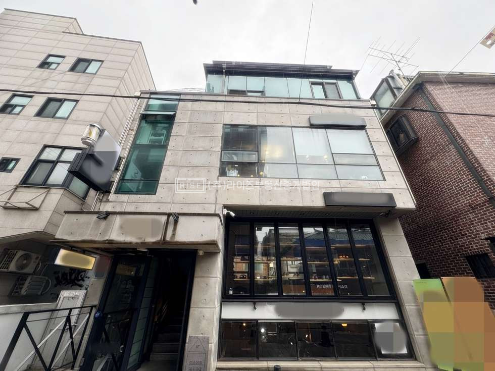 서울 마포구 상수동 상수역 도보 1분 초역세권 상가 월세 매물번호 10877 사진 1