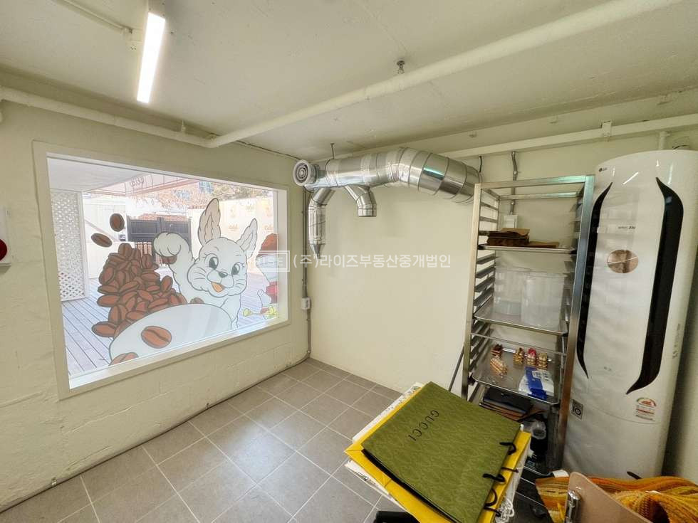 서울 마포구 서교동 망원역 역세권 내외부 컨디션 좋은 가성비 통임대 상가 월세 매물번호 11212 사진 14