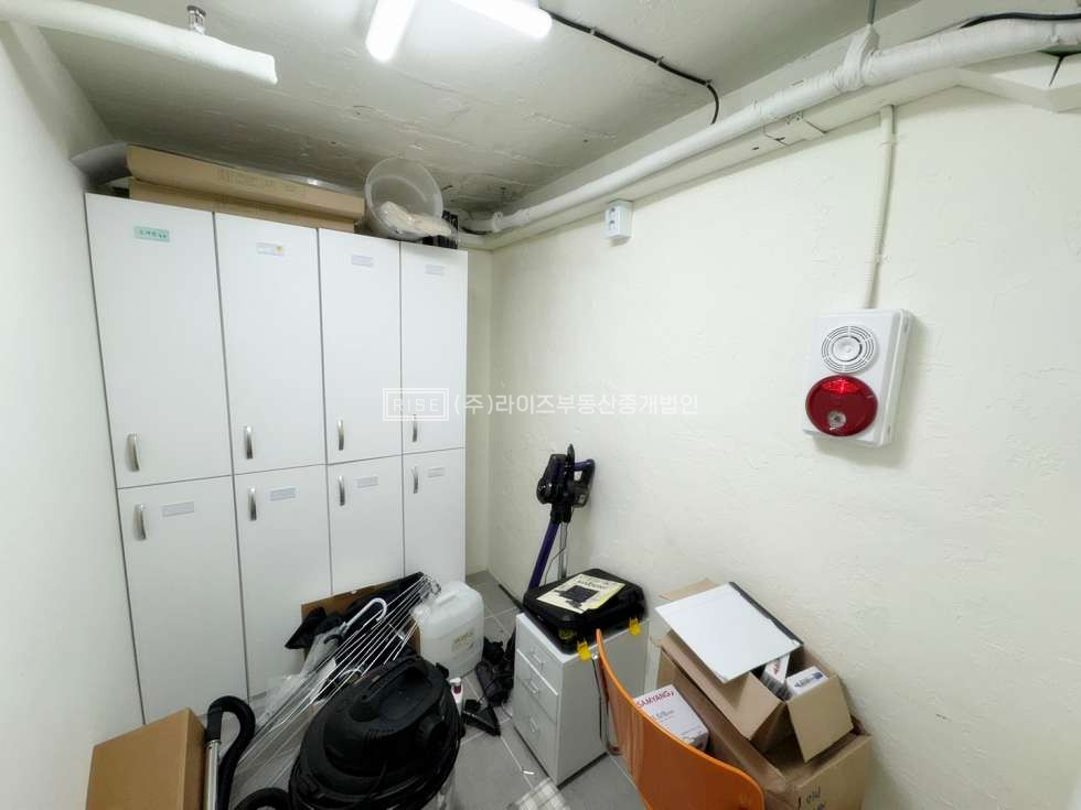 서울 마포구 서교동 망원역 역세권 내외부 컨디션 좋은 가성비 통임대 상가 월세 매물번호 11212 사진 15