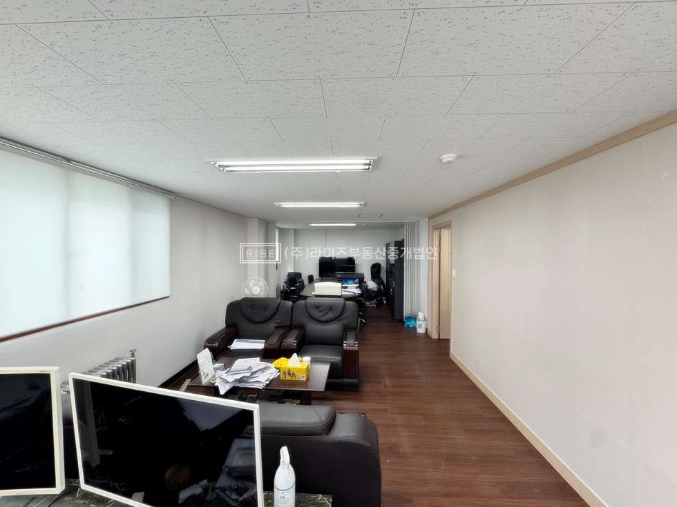 서울 마포구 서교동 홍대입구역 역세권 내부 구조좋은 가성비 사무실 월세 매물번호 11260 사진 6