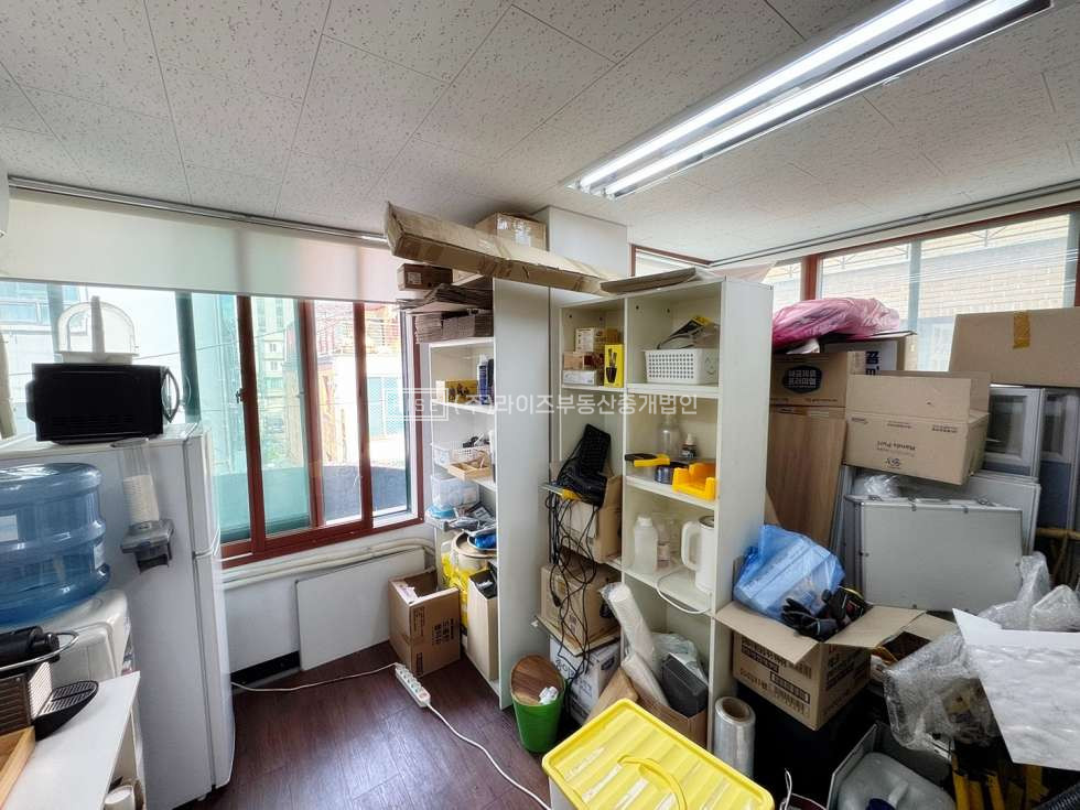 서울 마포구 서교동 홍대입구역 역세권 내부 구조좋은 가성비 사무실 월세 매물번호 11260 사진 8