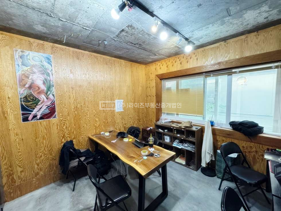 서울 마포구 서교동 합정역 역세권 내부 구조좋은 가성비 사무실 월세 매물번호 11296 사진 6