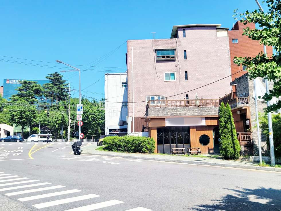 서울 마포구 신수동 <임대> [대흥] 경의선숲길 소형 통임대 상가 월세 매물번호 11447 사진 3