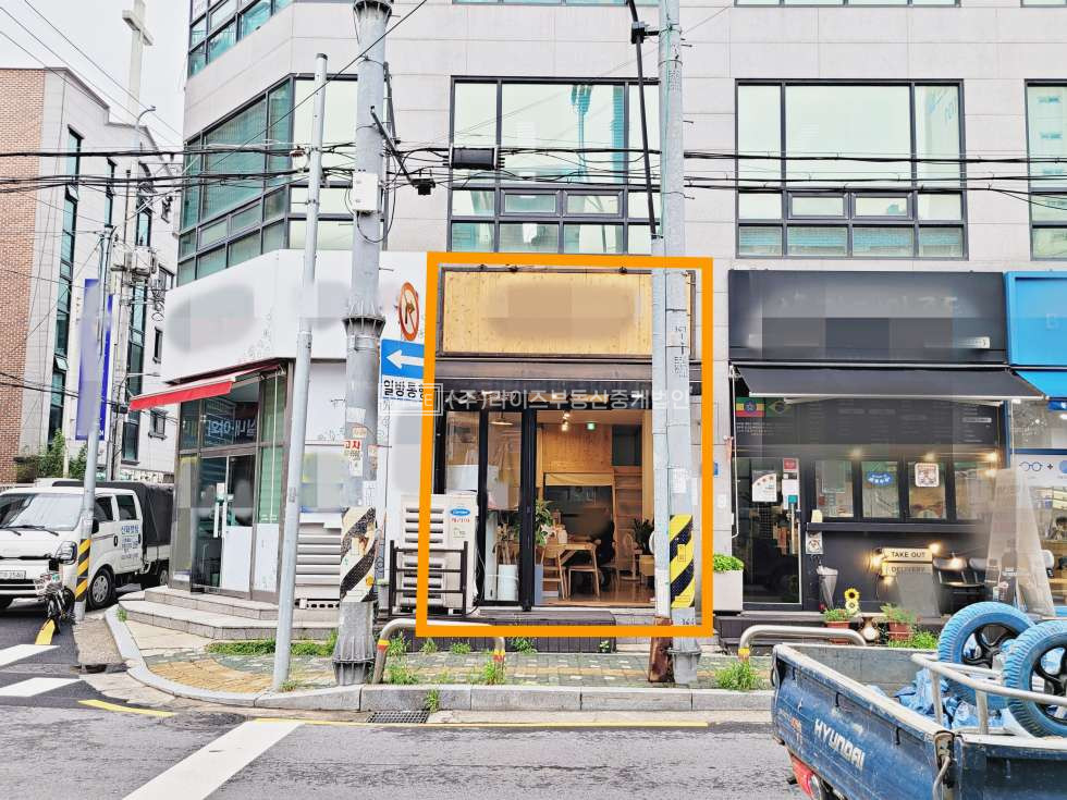 서울 마포구 망원동 <임대> [마포구청] 노출좋은 1층 권리금합리적 대로변 추천자리 월세 매물번호 11472 사진 2