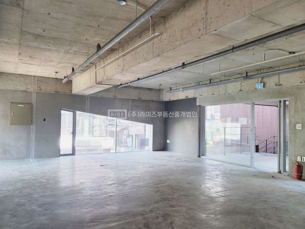 서울 마포구 서교동 <임대> 홍대 전용44 메인골목 접근성좋은 사무실 월세 매물번호 11615 사진 10