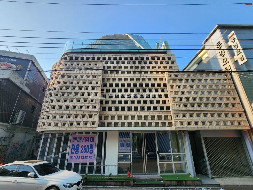 서울 마포구 서교동 홍대, 감성 무두의 통임대 사옥, 주차 6대 월세 매물번호 11901 사진 1