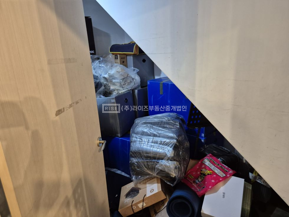 서울 마포구 합정동 RISE 인테리어 되어있는 엔터 사무실 주차2대 월세 매물번호 12191 사진 9